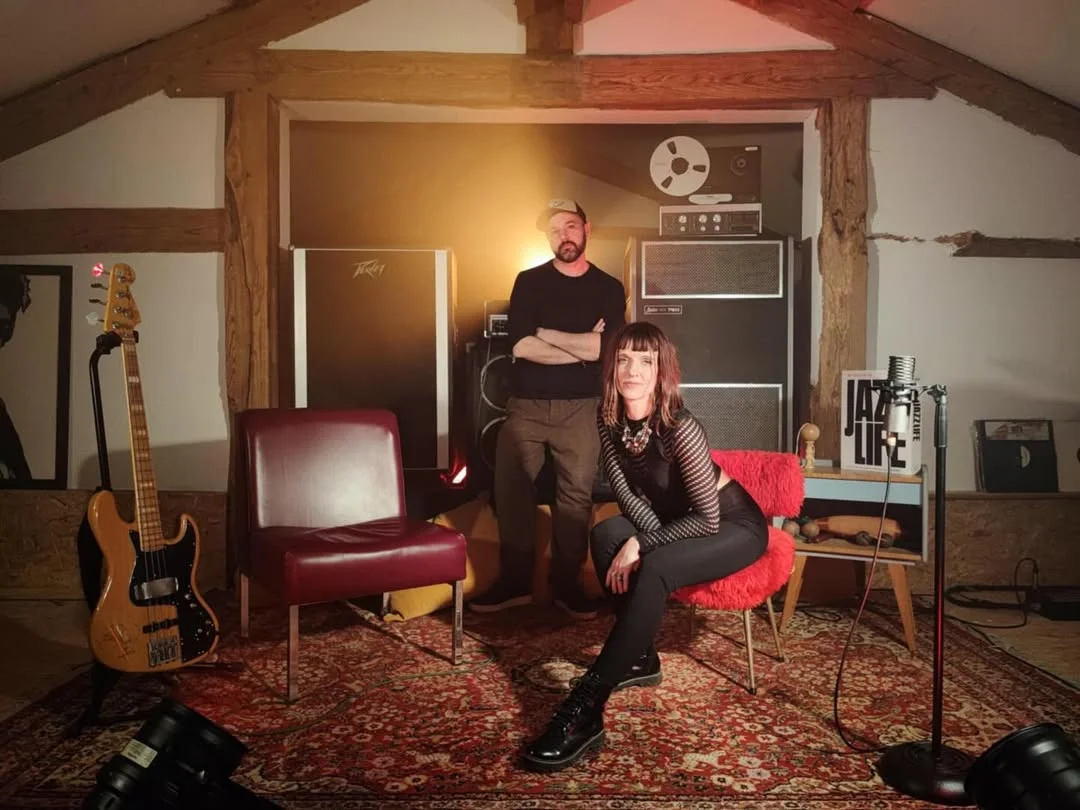 Concert gratuit B-LOW & Janiss Roses (scène Bodega)