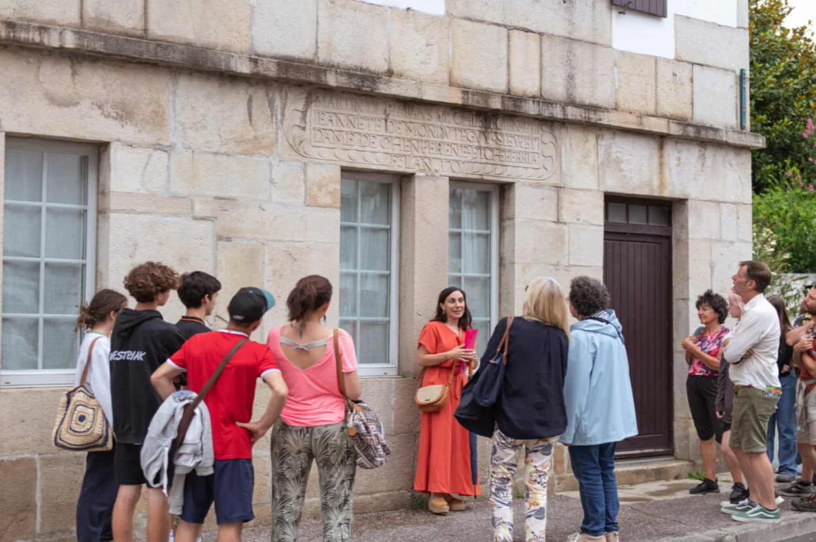Visita guiada "Mitología y brujería, una cara oculta de nuestra historia"