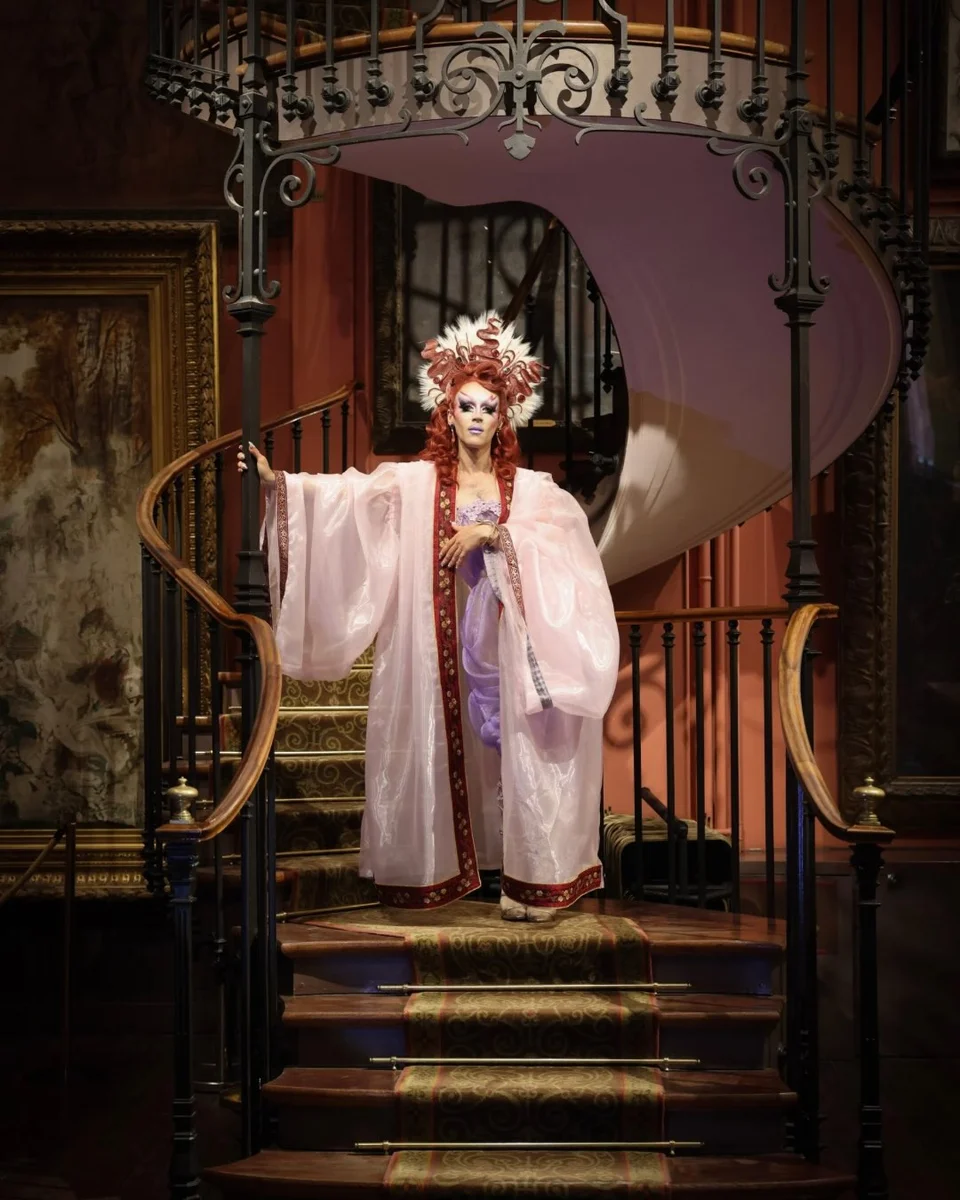 Performance de @elyseemoon: visita cantada en las colecciones de Gustave Moreau