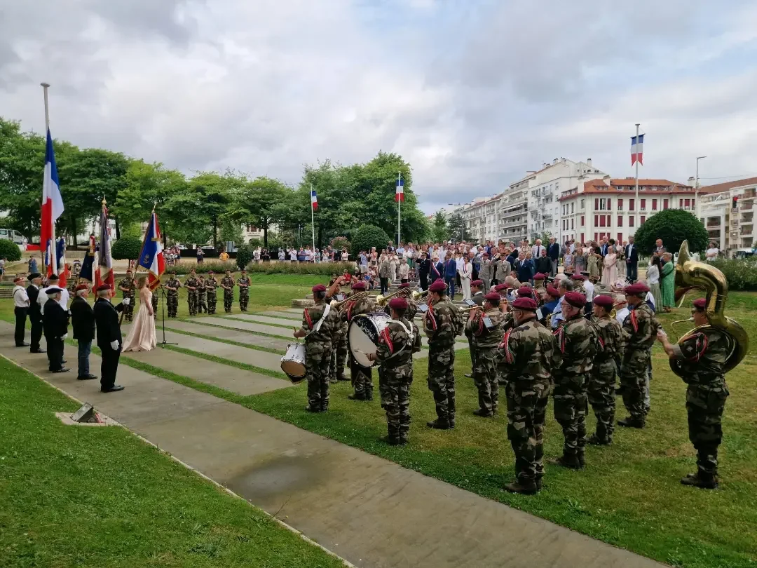 Cérémonie du 14 juillet au Monument aux Morts