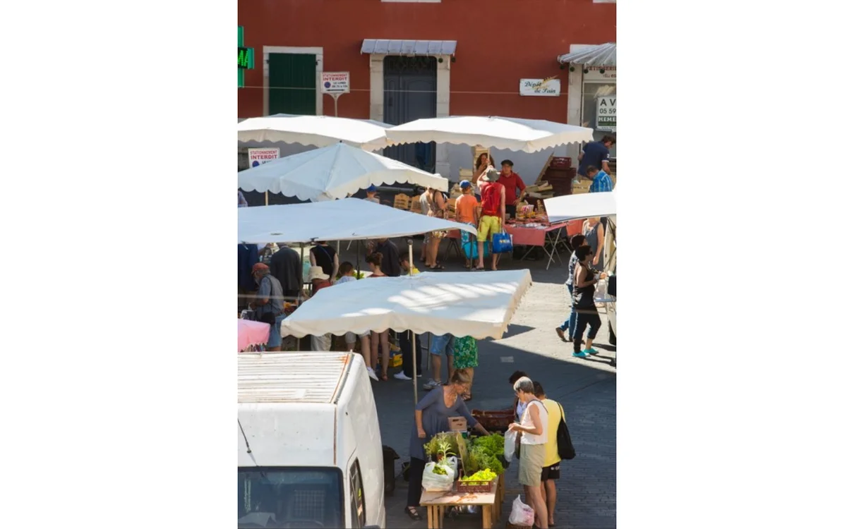 Traditional market
