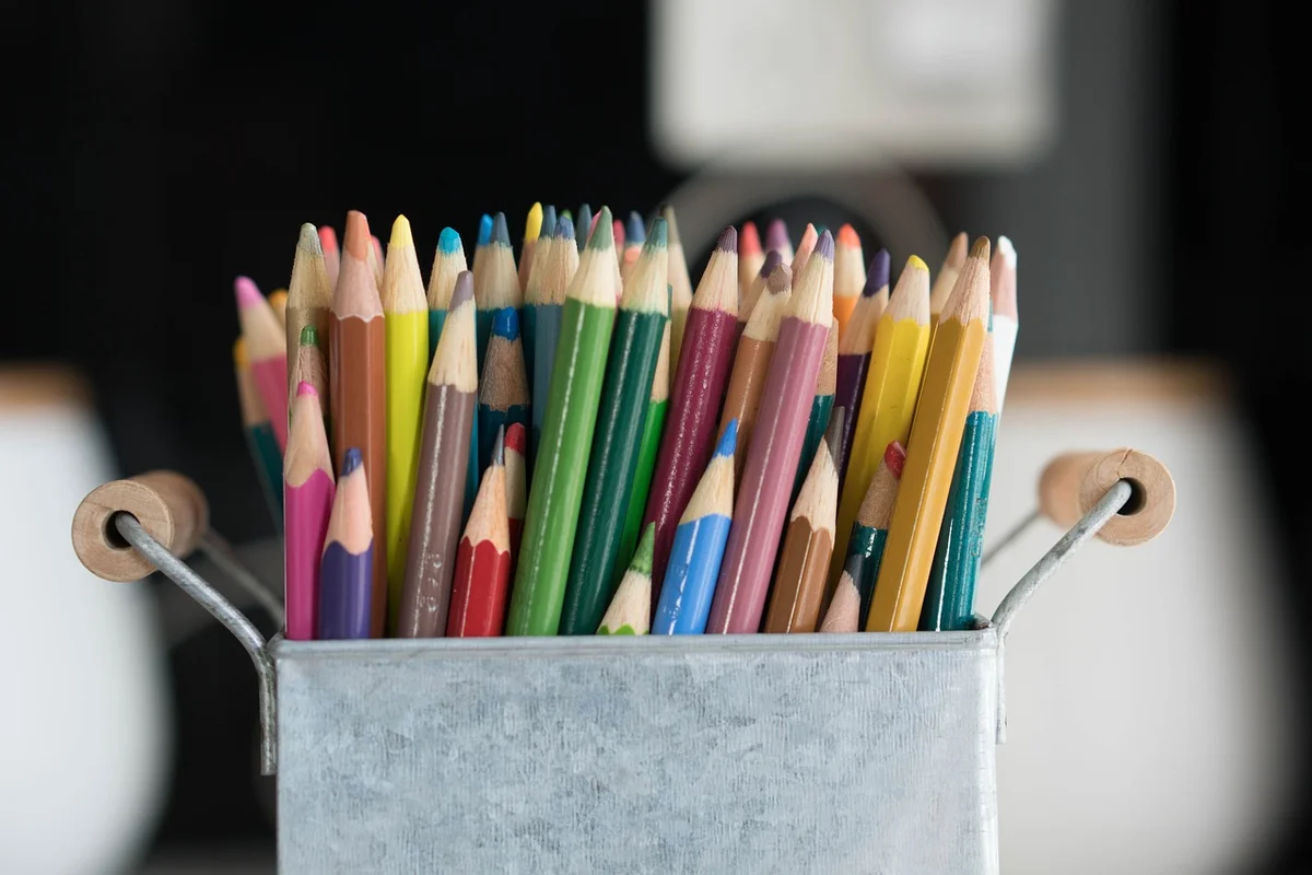 The creative workshop for little ones "l’arbre d’automne"