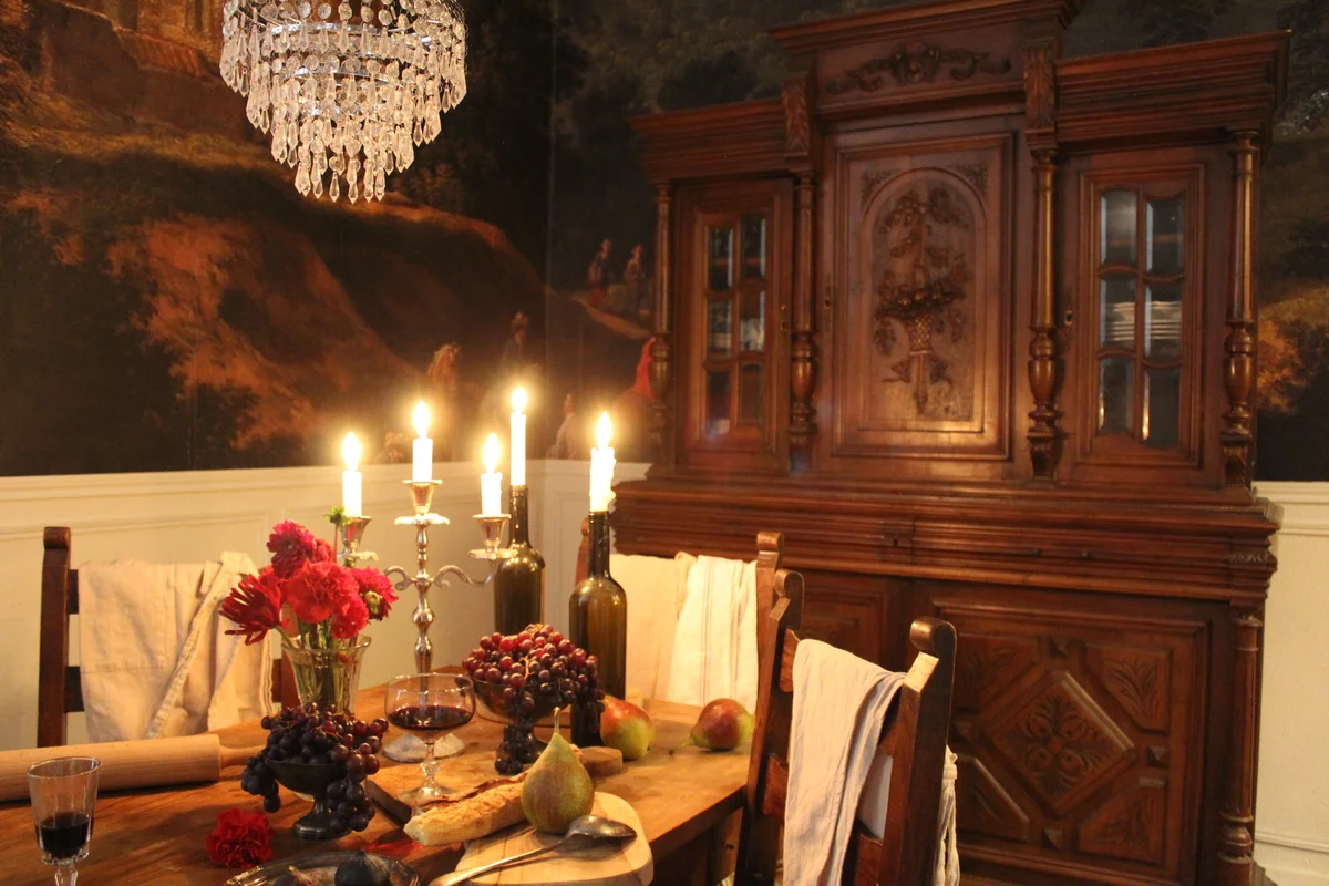 Cuisine à la lueur des bougies : un dîner d’Halloween à Bordeaux