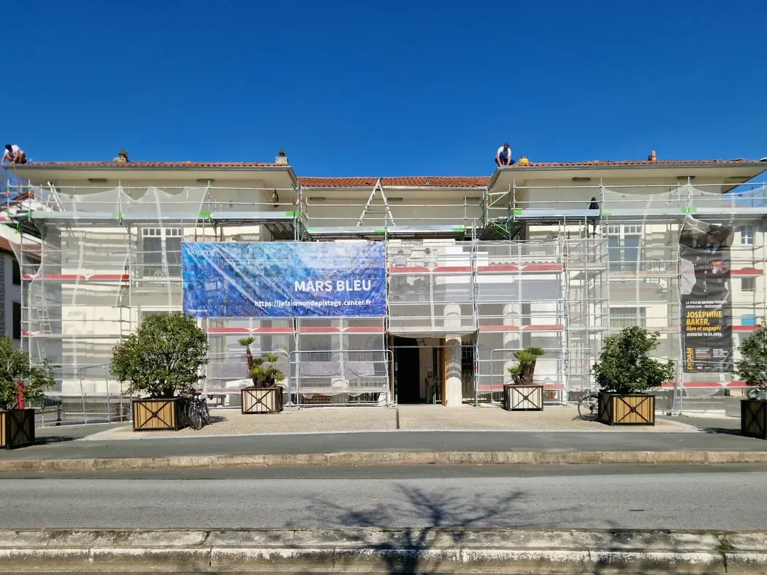Mars Bleu à Bayonne : action de prévention (place des Gascons)