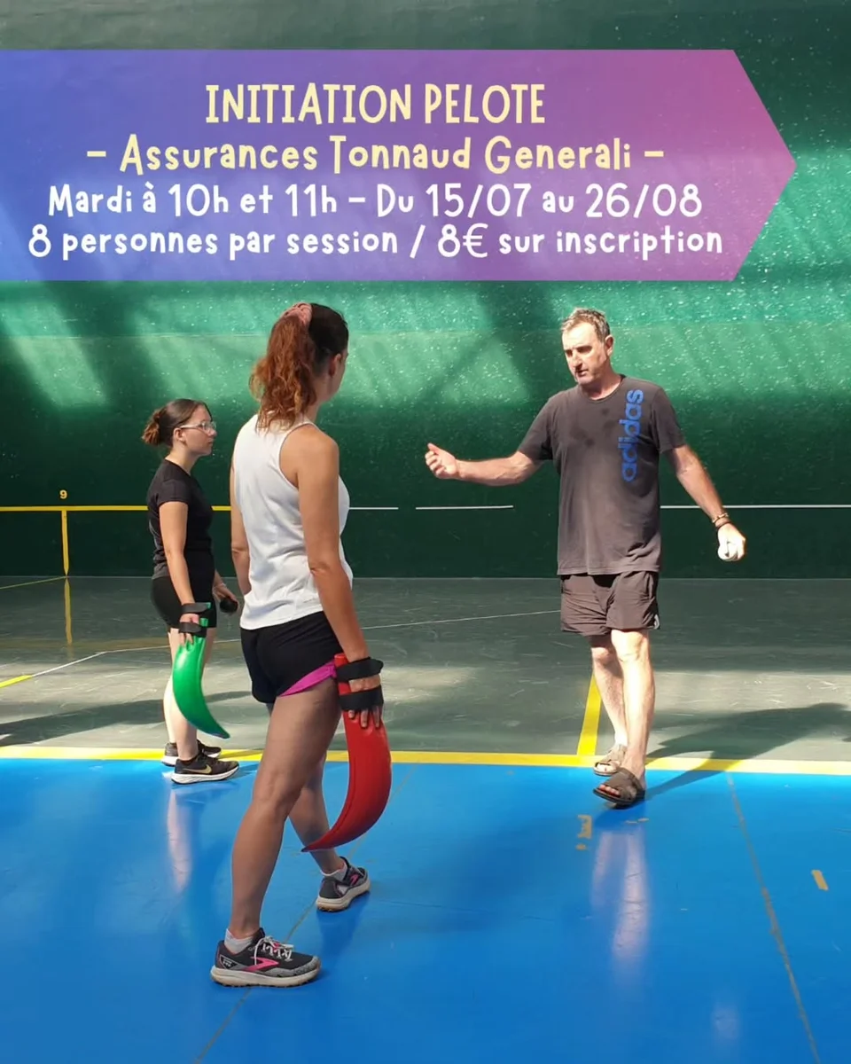 Initiation à la pelote basque à Hendaye