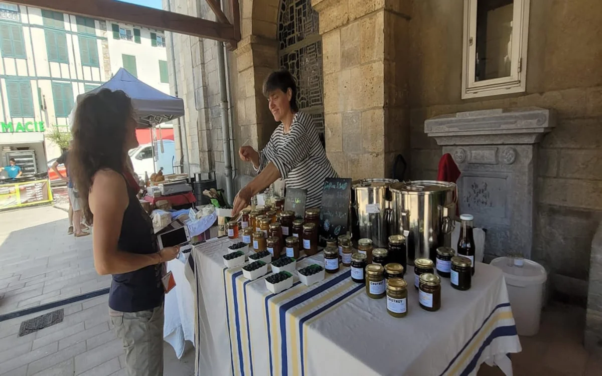 Mercado de productos de granja
